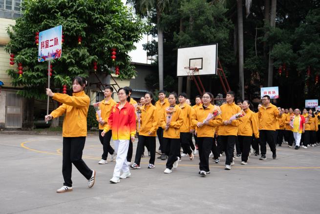 NIE_2810.jpg NIE_2810.jpg