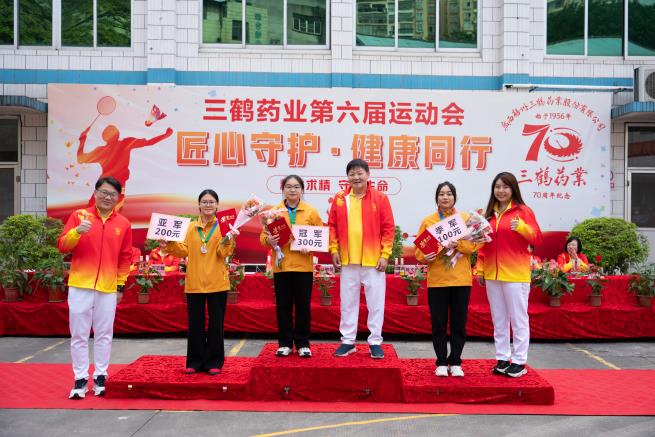 NIE_2891.jpg NIE_2891.jpg