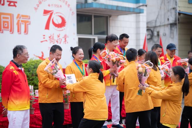 DSC_1037.jpg DSC_1037.jpg