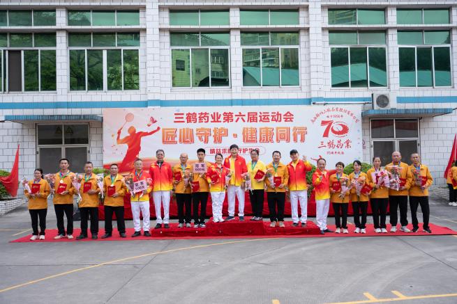 NIE_3008.jpg NIE_3008.jpg